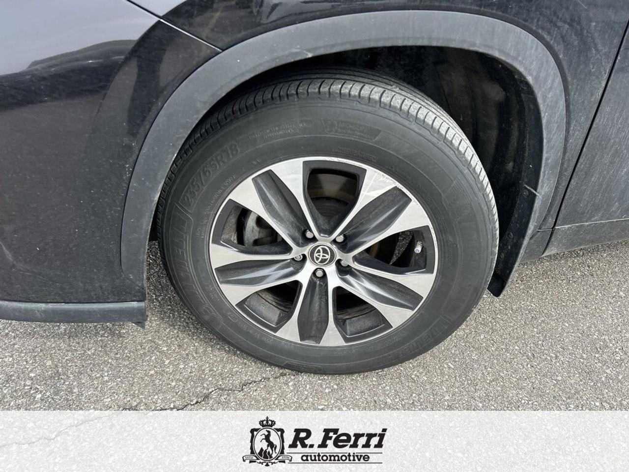 2021 Toyota Highlander XLE 4dr All-wheel Drive Photo