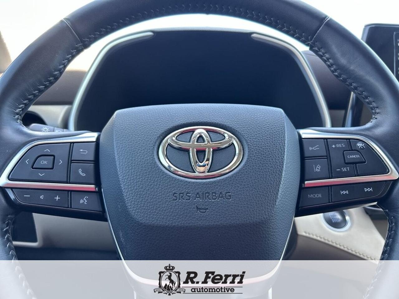 2021 Toyota Highlander XLE 4dr All-wheel Drive Photo