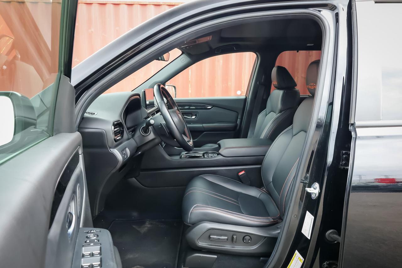 2025 Honda Pilot TrailSport 4dr All-Wheel Drive Photo
