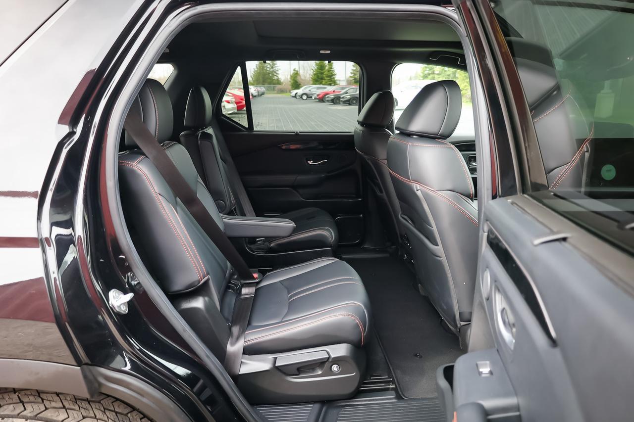 2025 Honda Pilot TrailSport 4dr All-Wheel Drive Photo