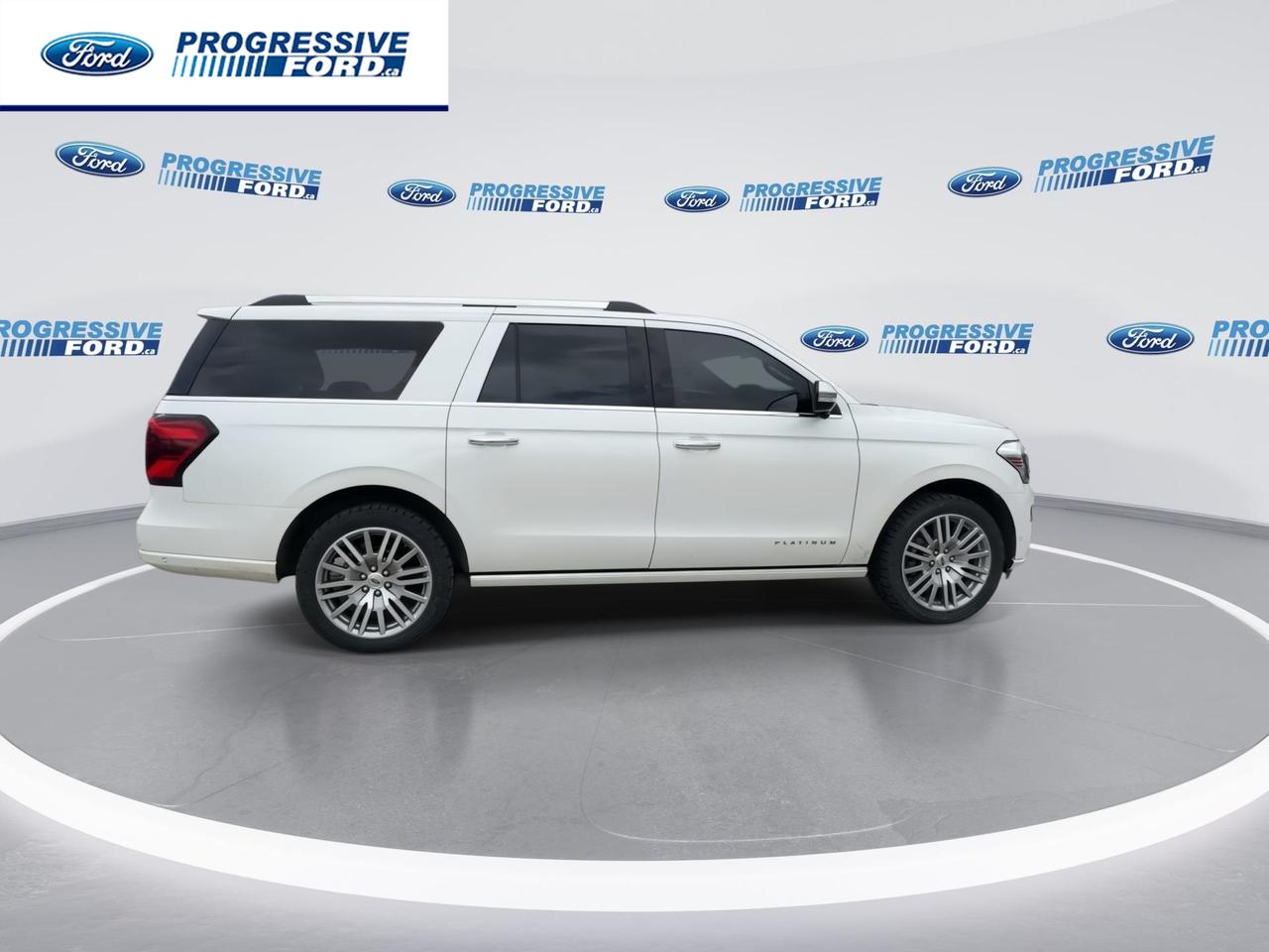 2024 Ford Expedition Max Platinum 4dr 4x4 Photo