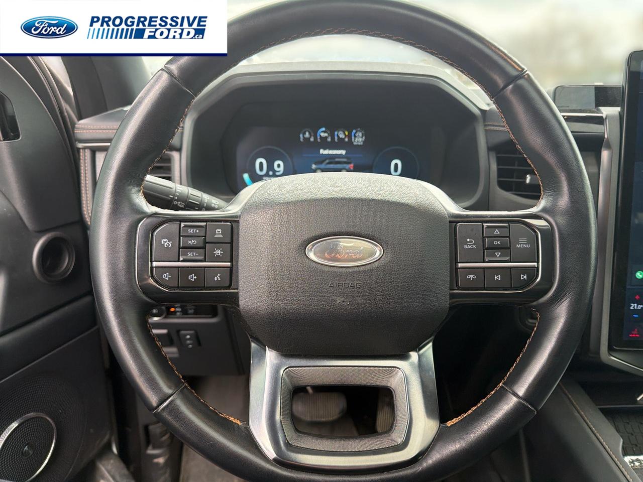 2024 Ford Expedition Max Platinum 4dr 4x4 Photo