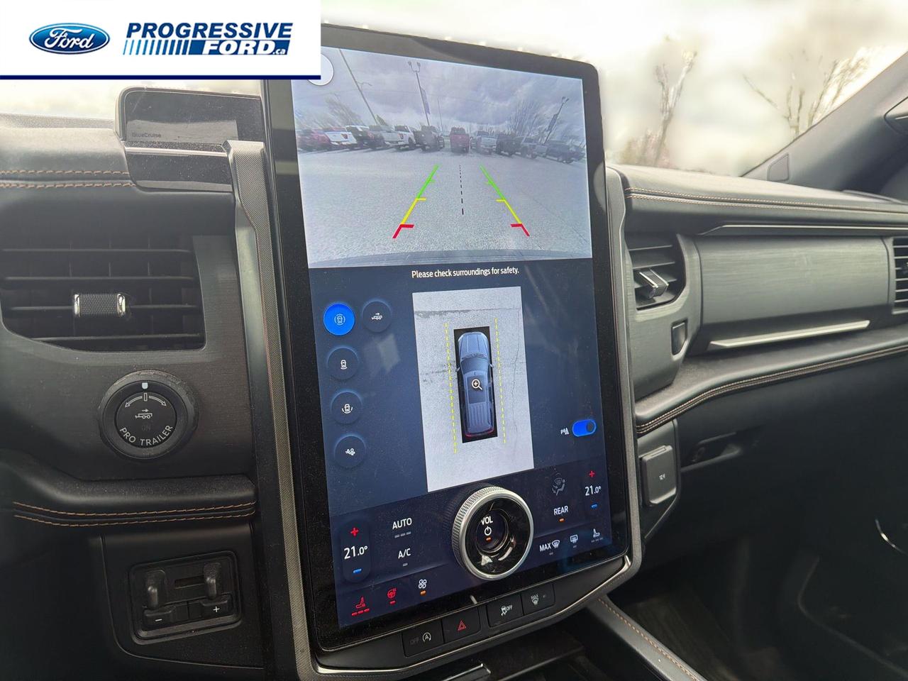 2024 Ford Expedition Max Platinum 4dr 4x4 Photo