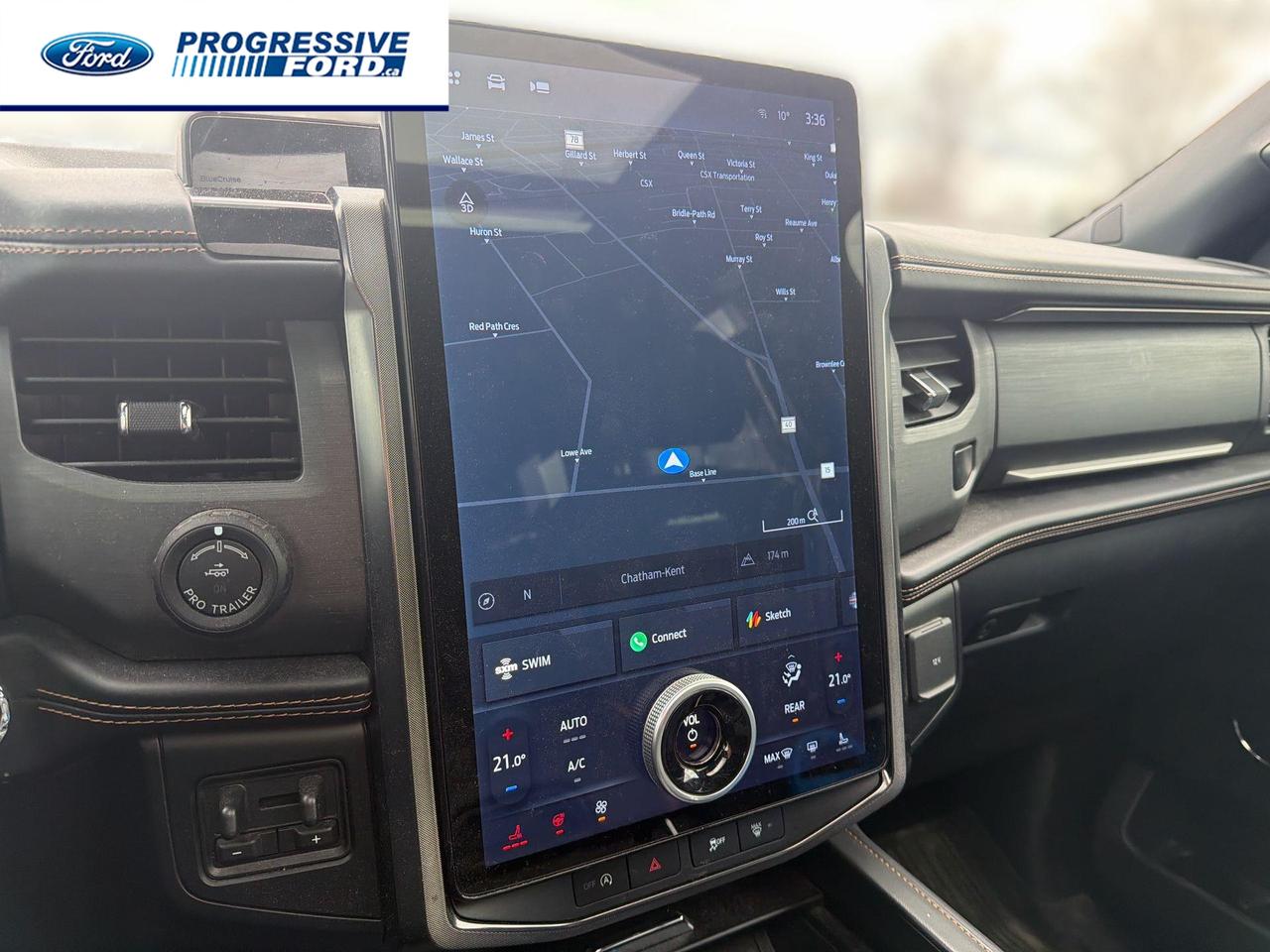 2024 Ford Expedition Max Platinum 4dr 4x4 Photo