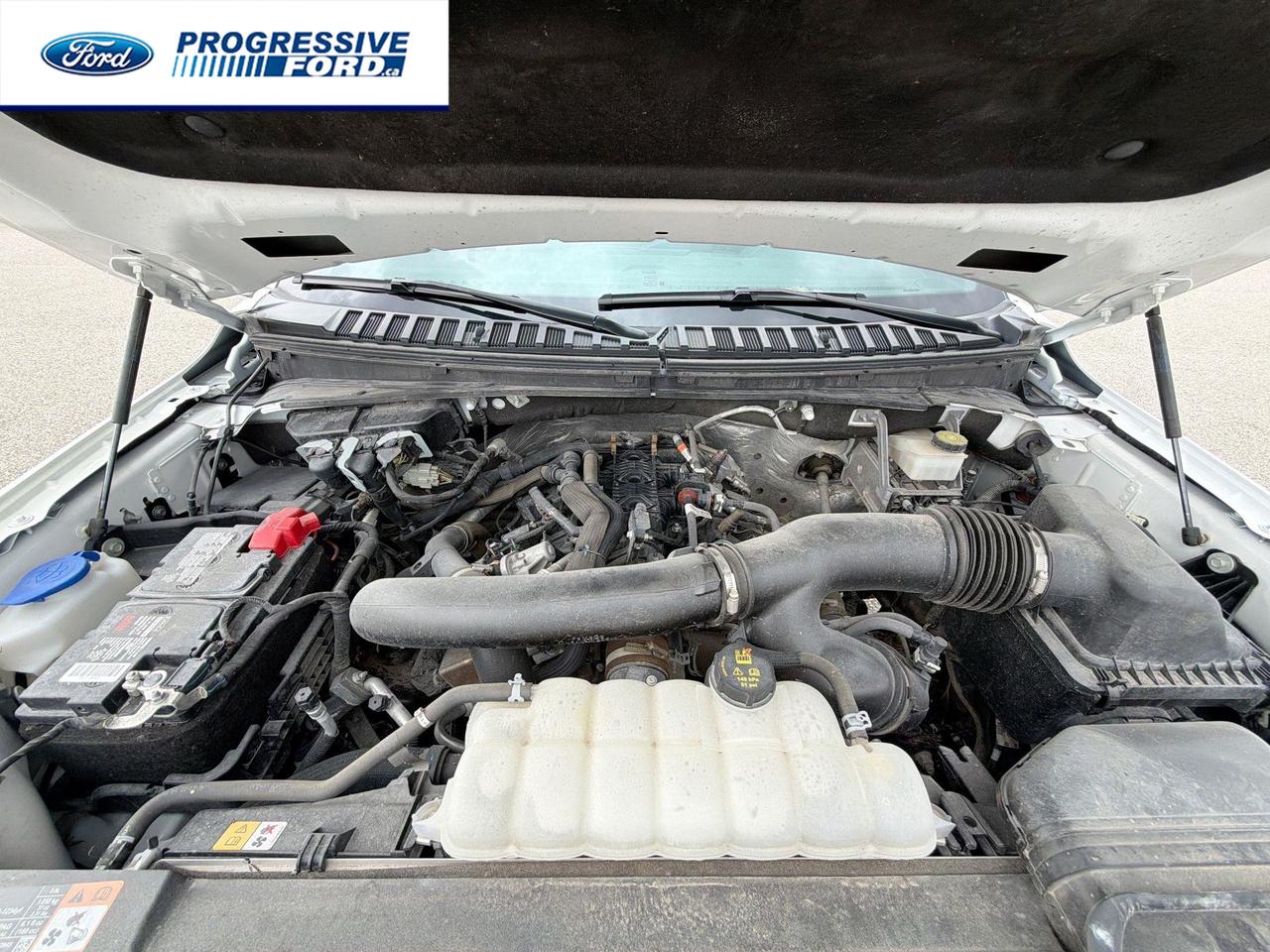 2024 Ford Expedition Max Platinum 4dr 4x4 Photo