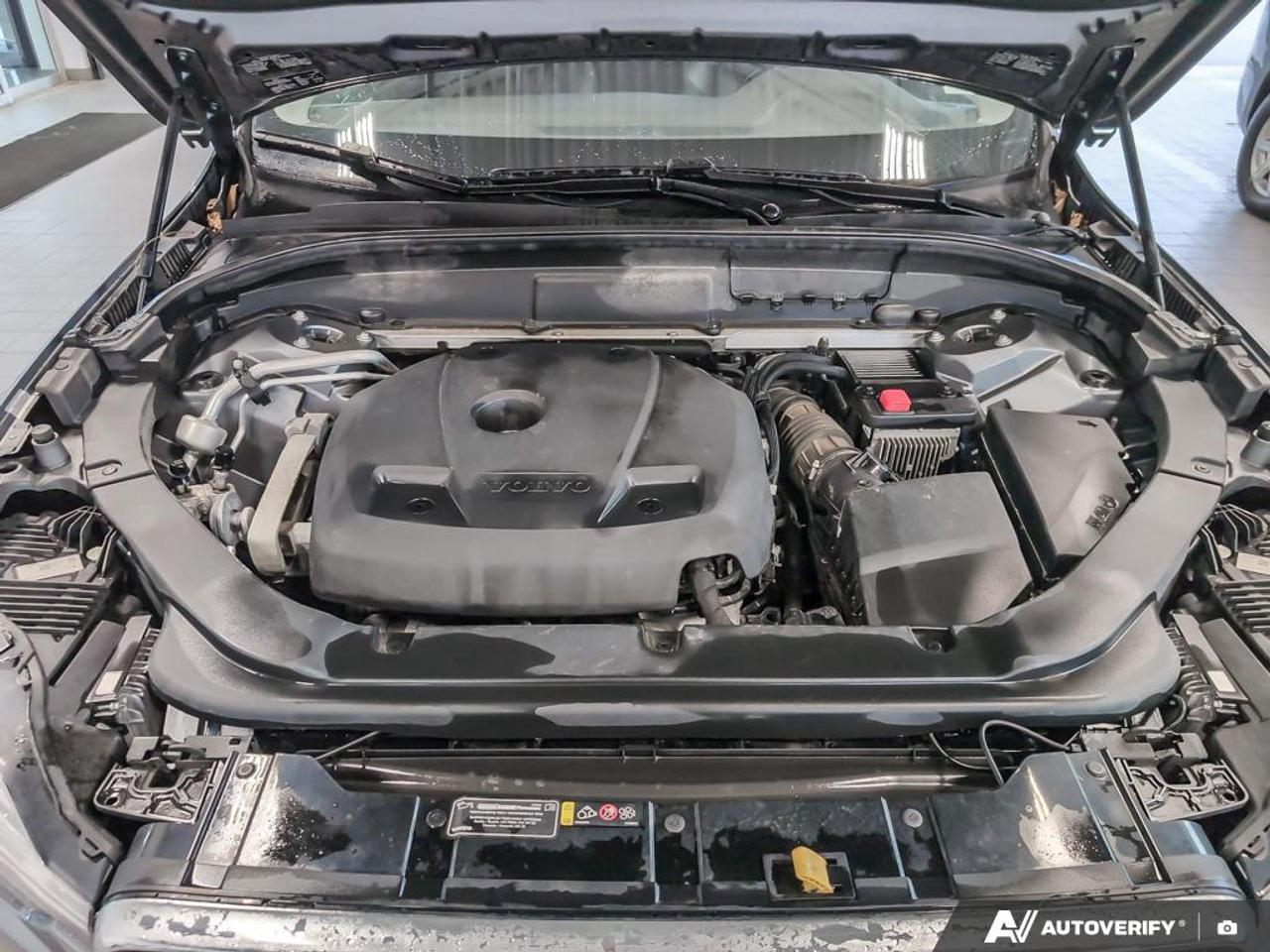 2019 Volvo XC60 T6 Momentum 4dr All-Wheel Drive Photo