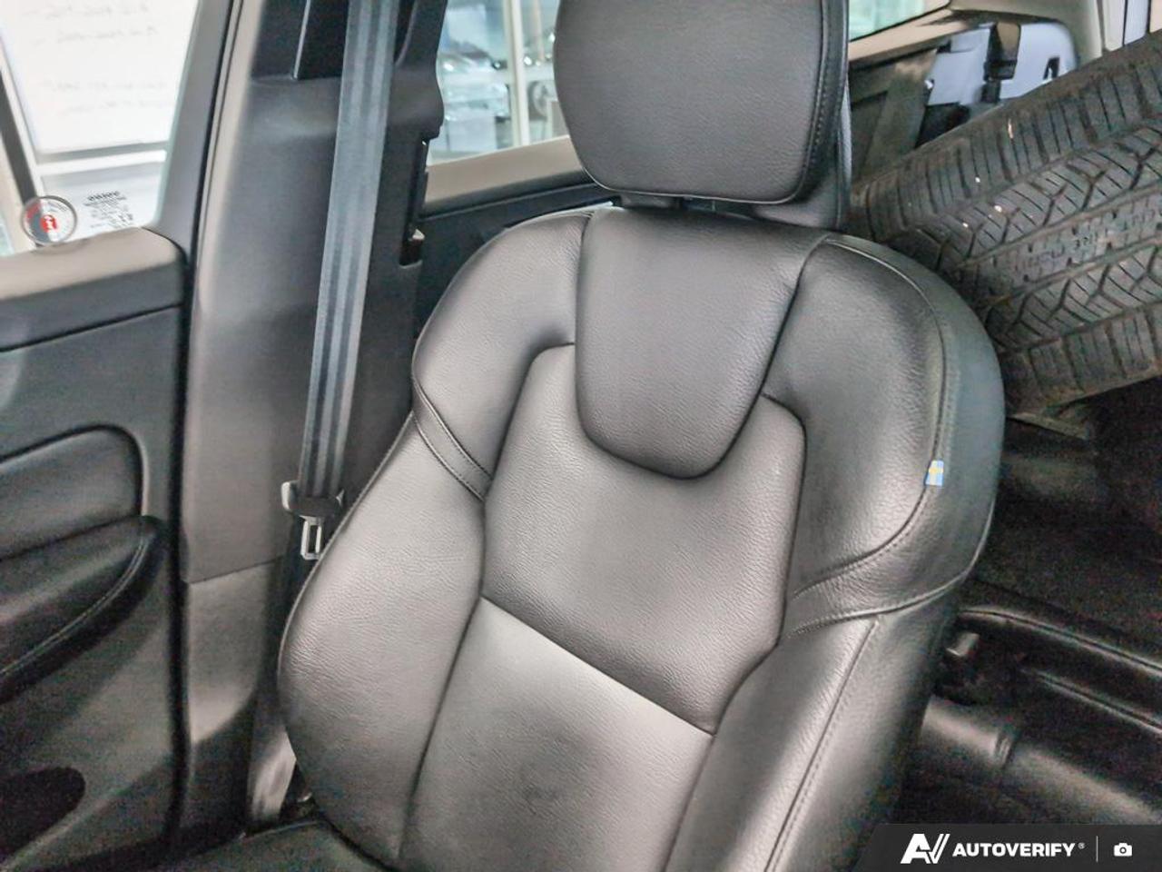 2019 Volvo XC60 T6 Momentum 4dr All-Wheel Drive Photo