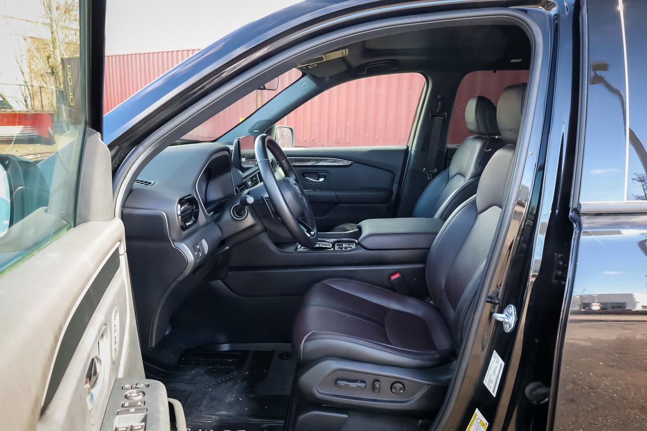 2025 Honda Pilot Black Edition 4dr All-Wheel Drive Photo