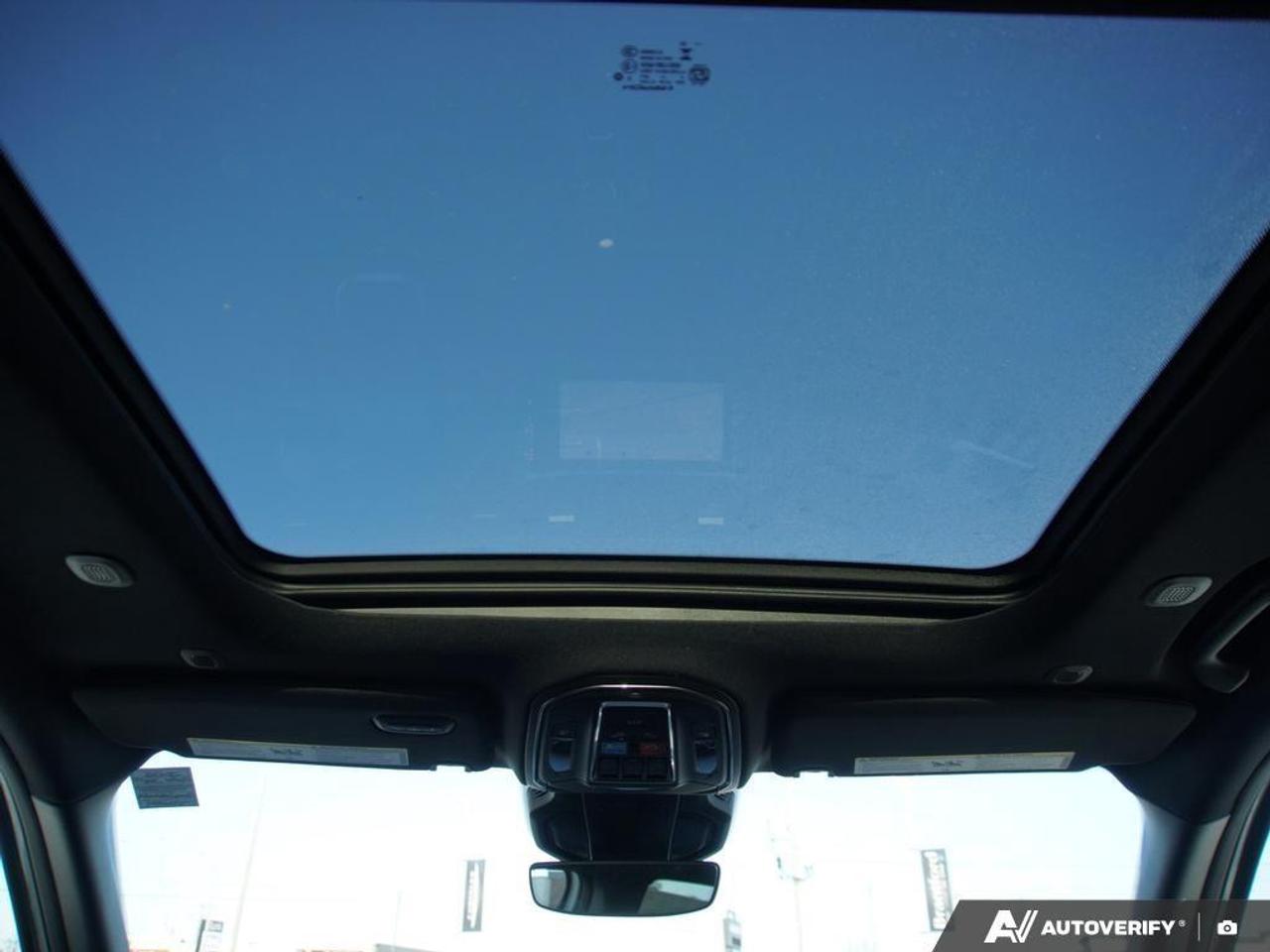 2026 Jeep Cherokee Laredo/Limited 4dr 4x4 Photo