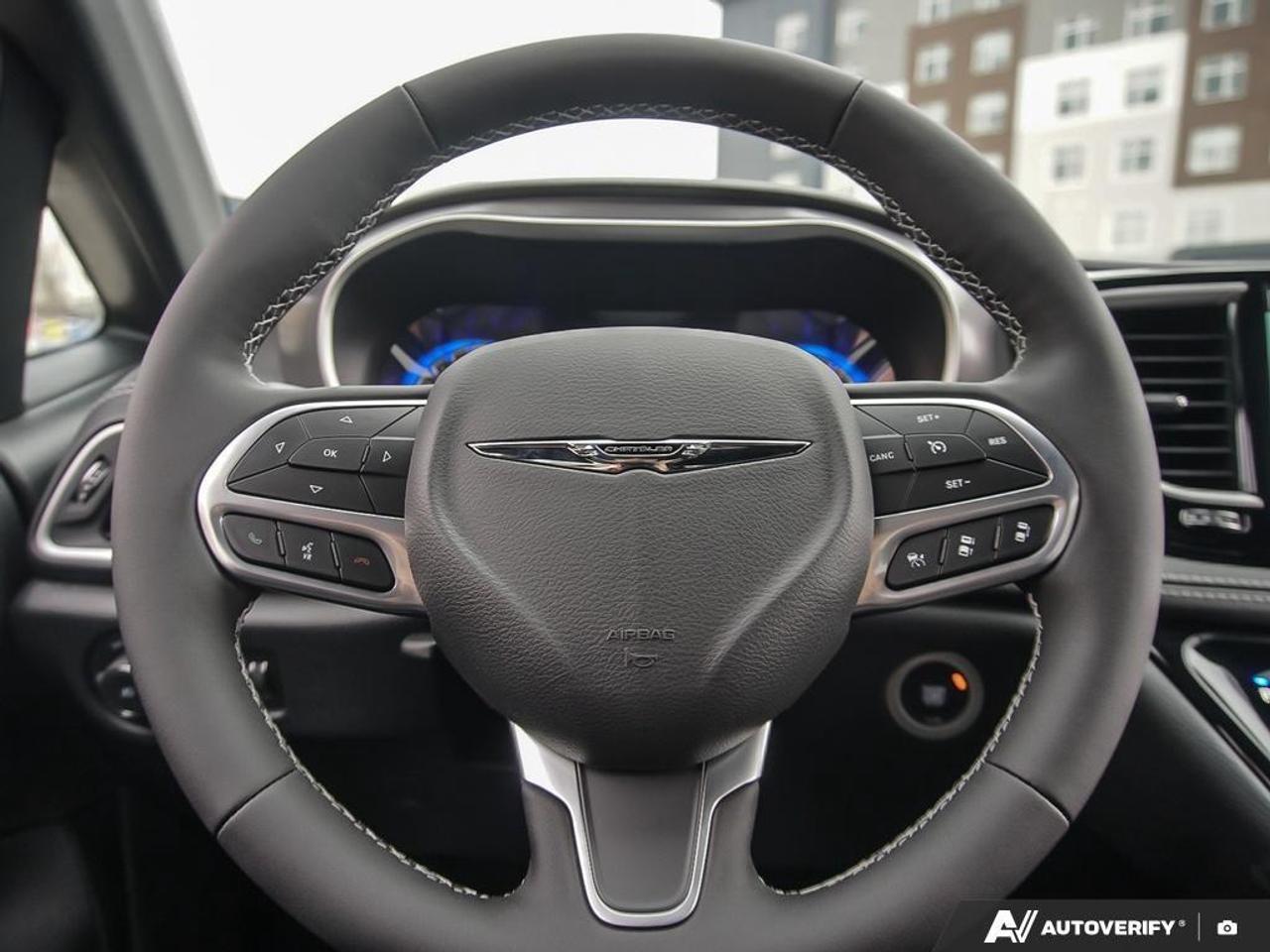 2026 Chrysler Pacifica Select Front-Wheel Drive Passenger Van Photo