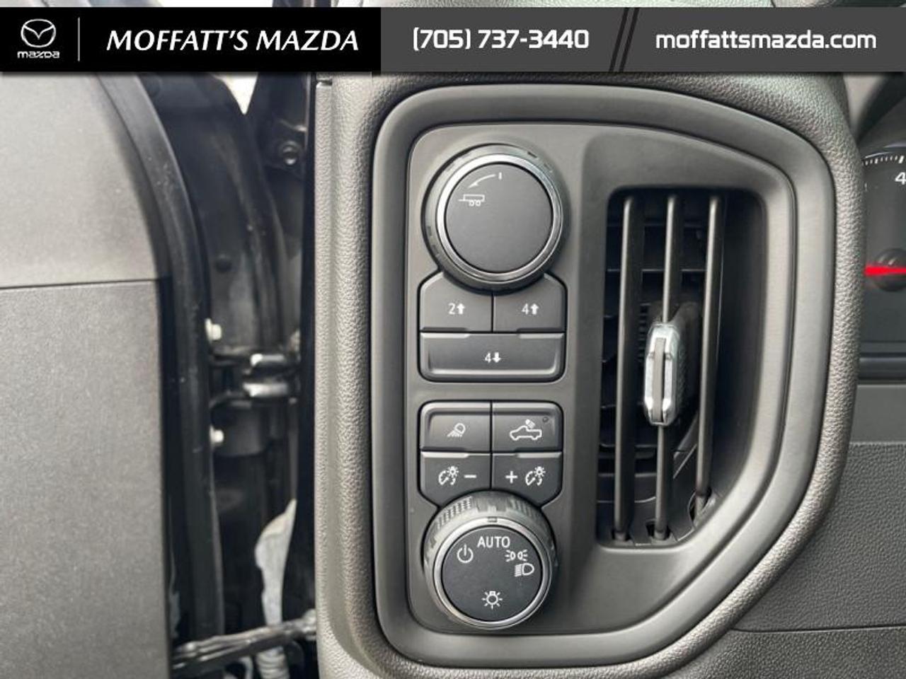 2024 Chevrolet SILVERADO 2500HD Custom Photo