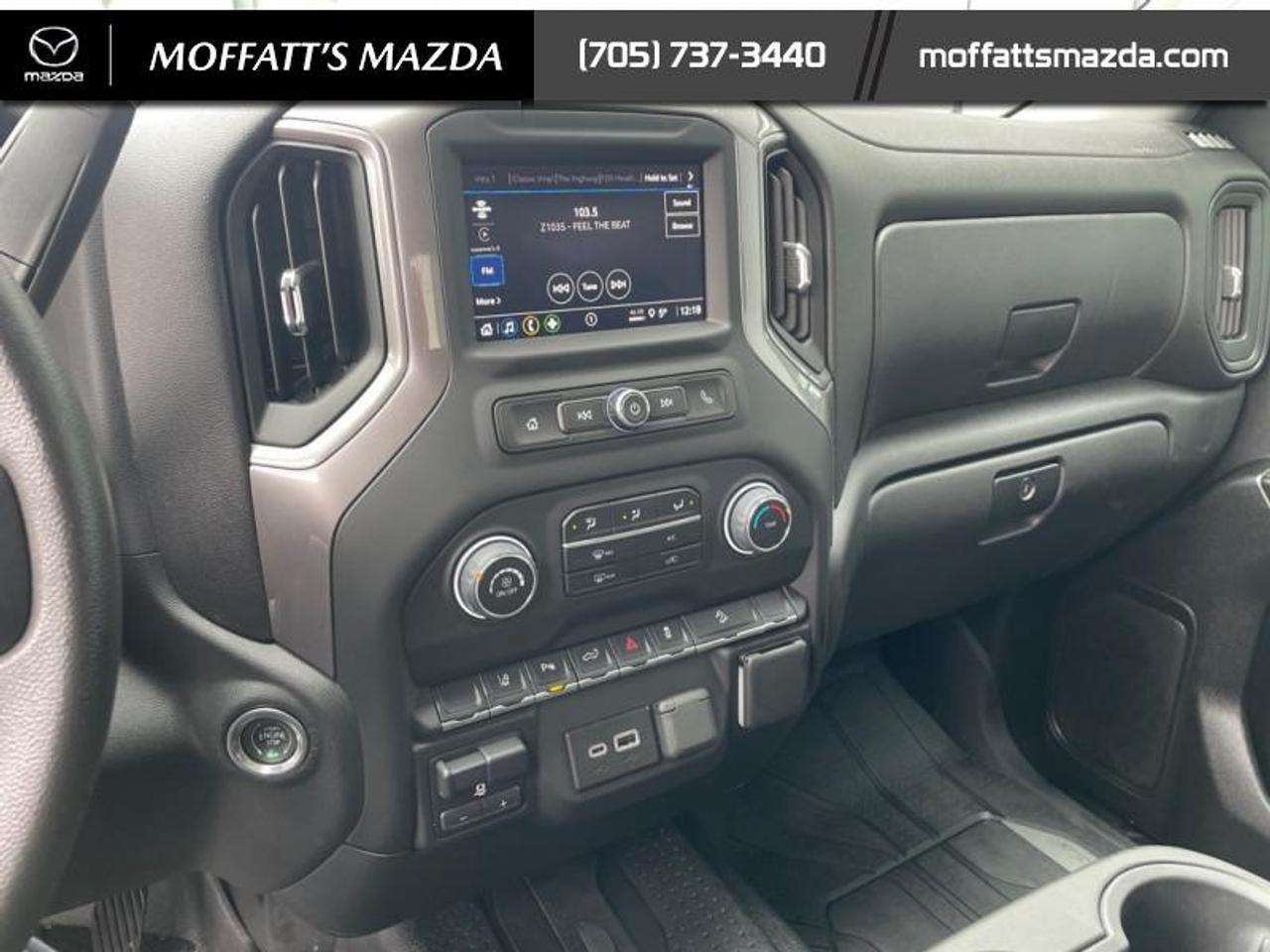 2024 Chevrolet SILVERADO 2500HD Custom Photo