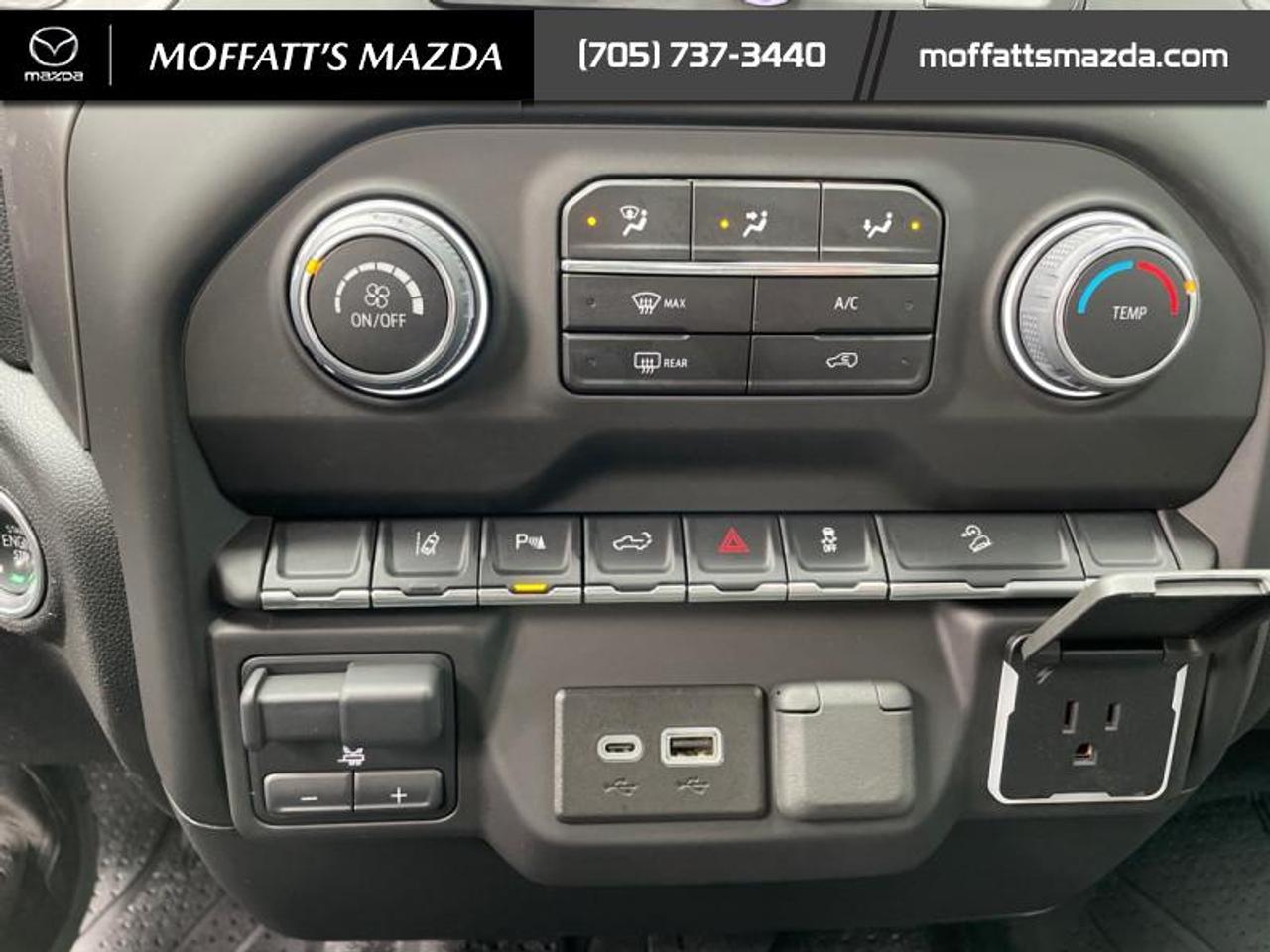 2024 Chevrolet SILVERADO 2500HD Custom Photo