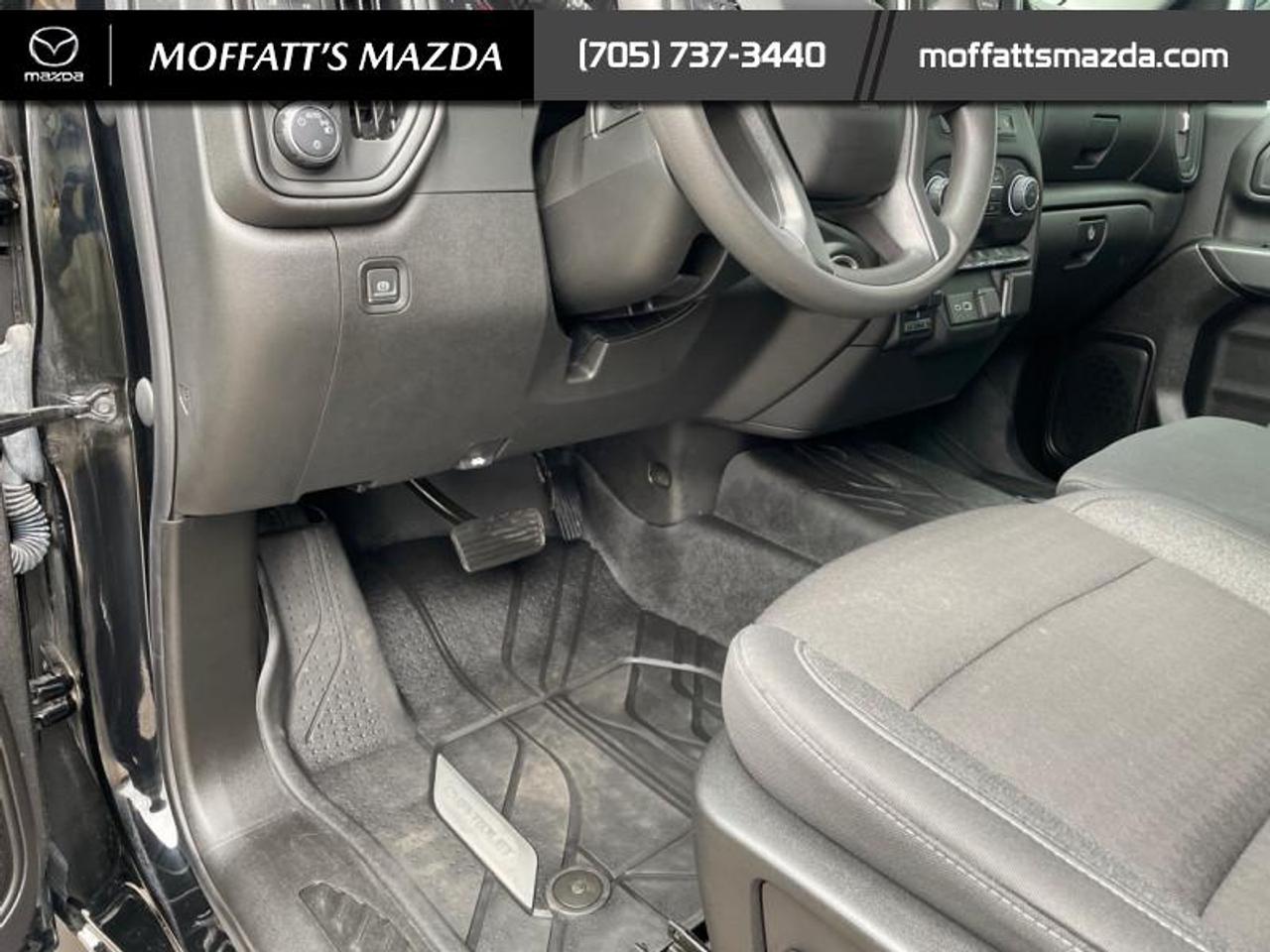 2024 Chevrolet SILVERADO 2500HD Custom Photo