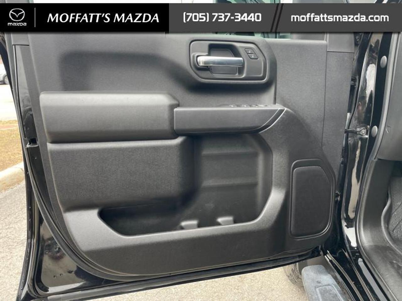 2024 Chevrolet SILVERADO 2500HD Custom Photo