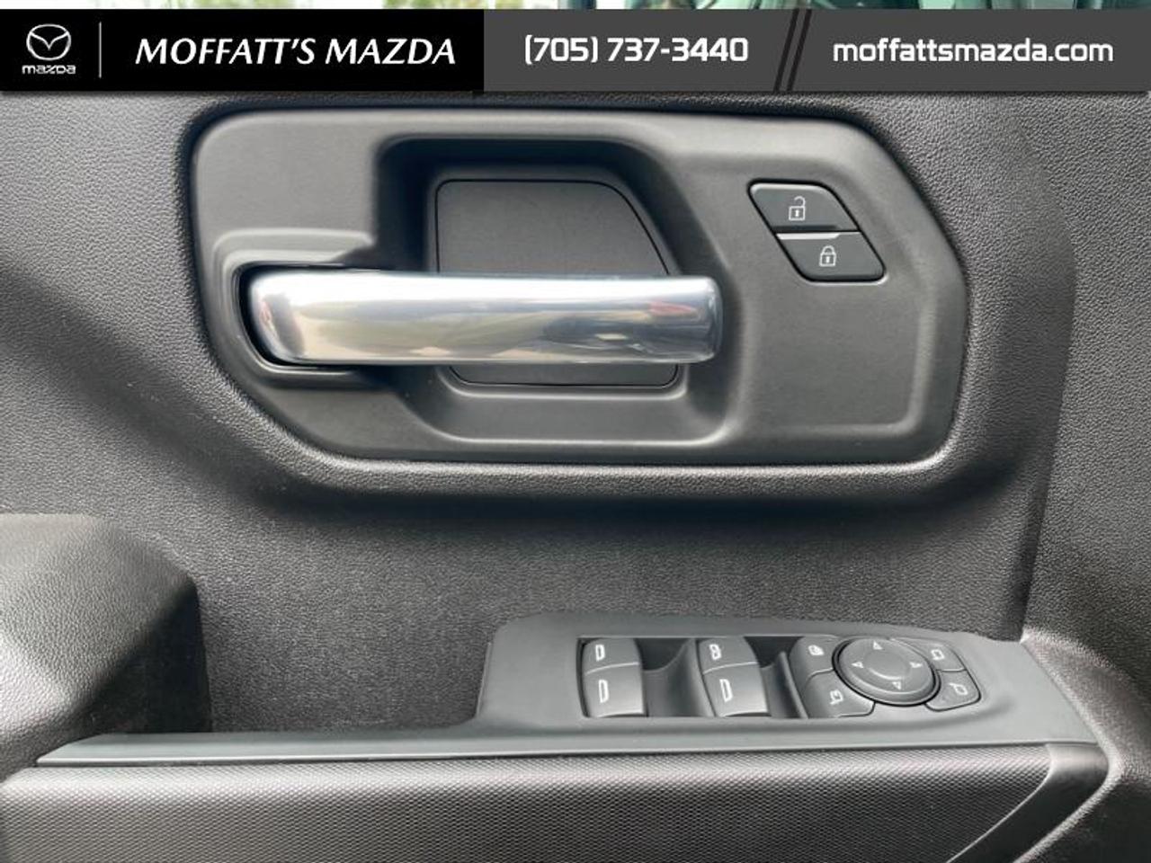 2024 Chevrolet SILVERADO 2500HD Custom Photo