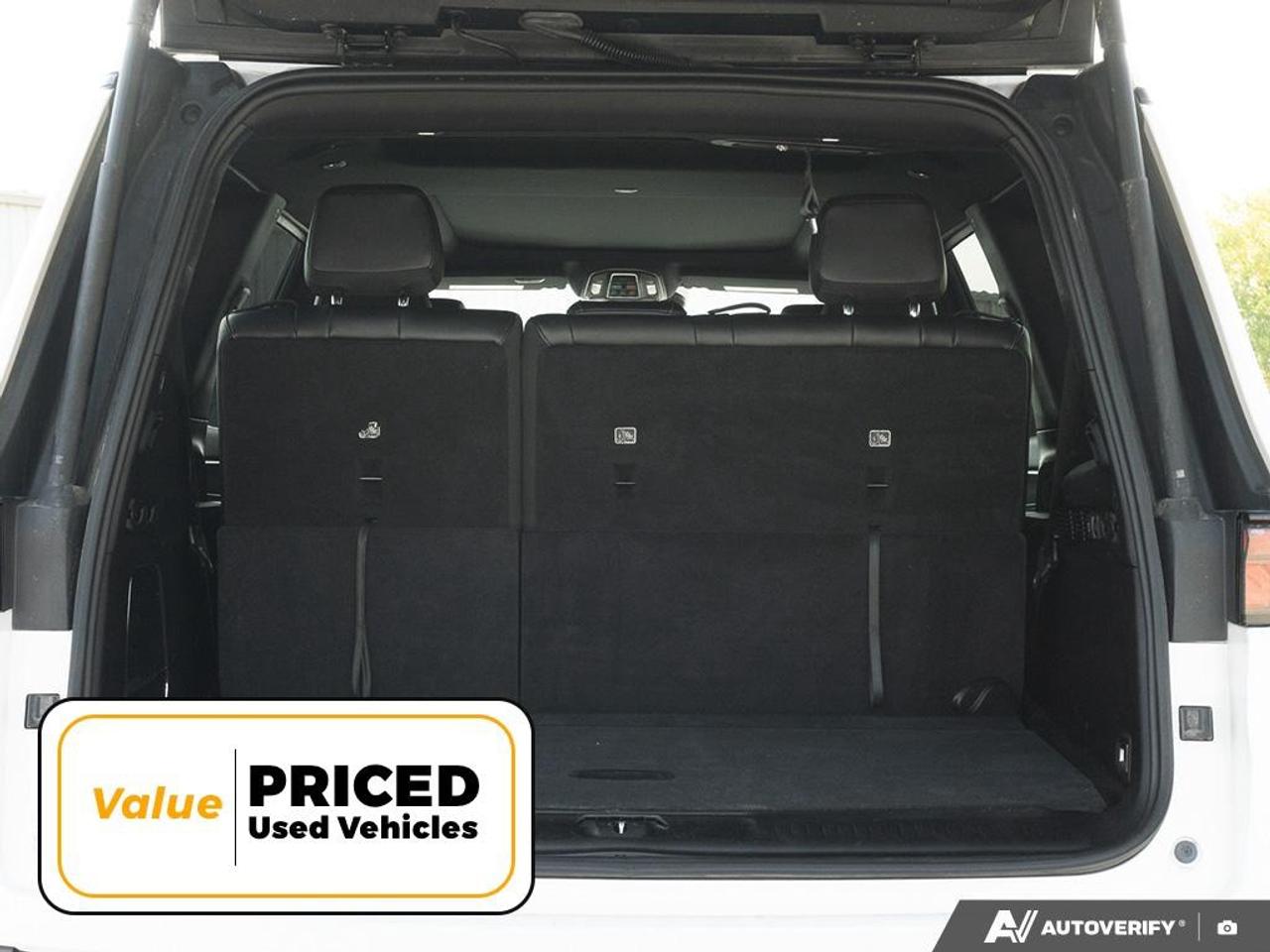 2024 Jeep Wagoneer Series II Carbide 4dr 4x4 Photo