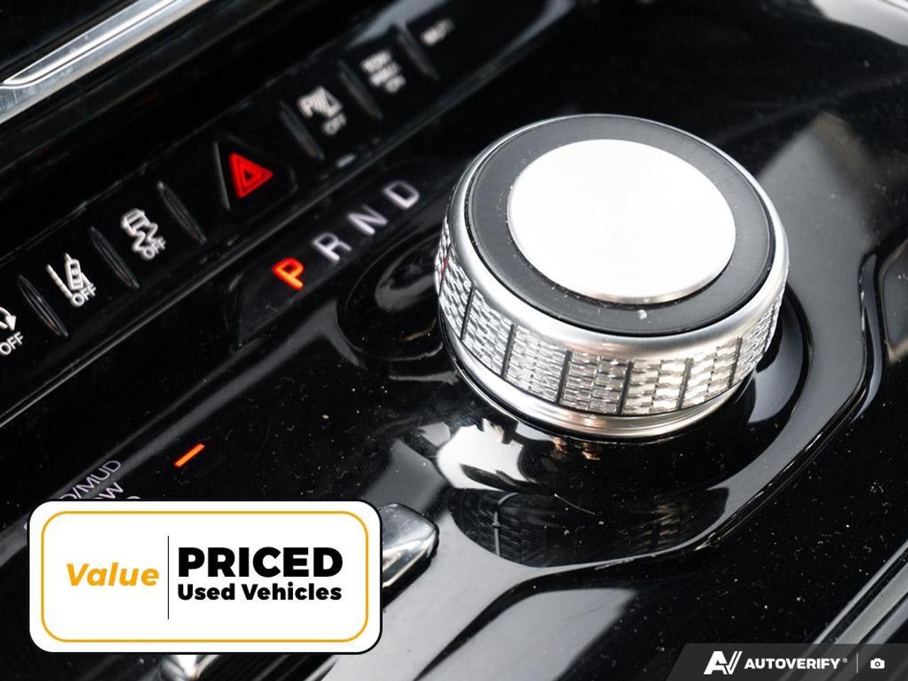 2024 Jeep Wagoneer Series II Carbide 4dr 4x4 Photo