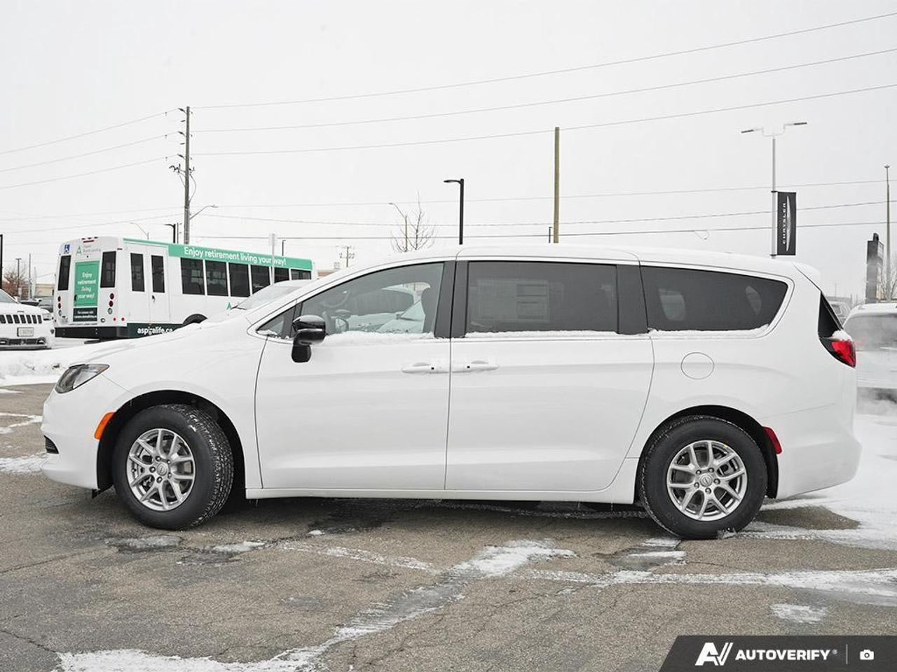 2026 Chrysler Grand Caravan SXT Front-Wheel Drive Passenger Van Photo2