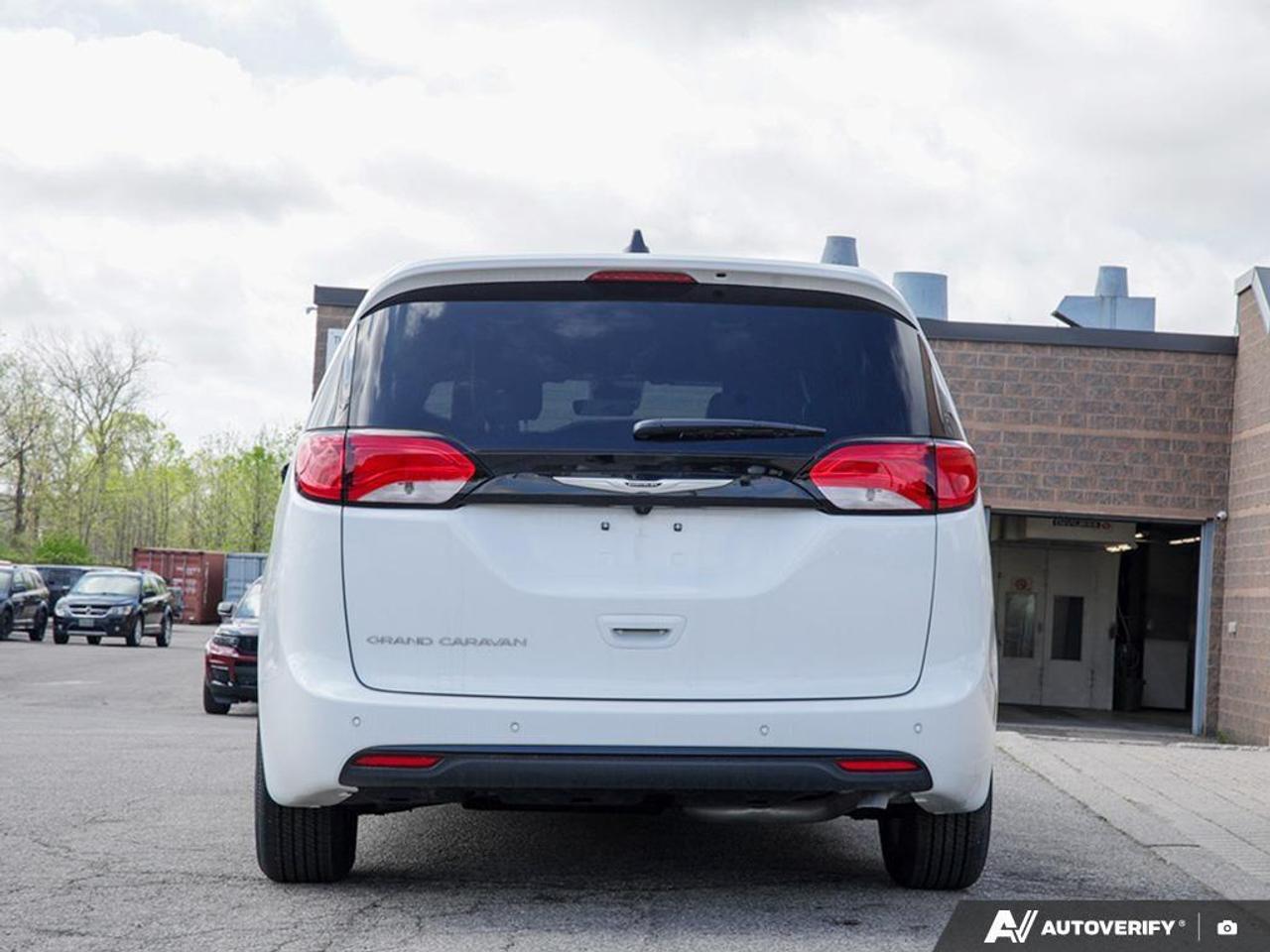 2026 Chrysler Grand Caravan SXT Front-Wheel Drive Passenger Van Photo4
