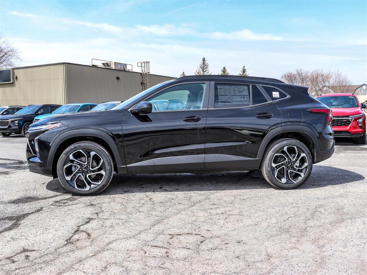 2026 Chevrolet Trax FWD 4dr 2RS Photo2