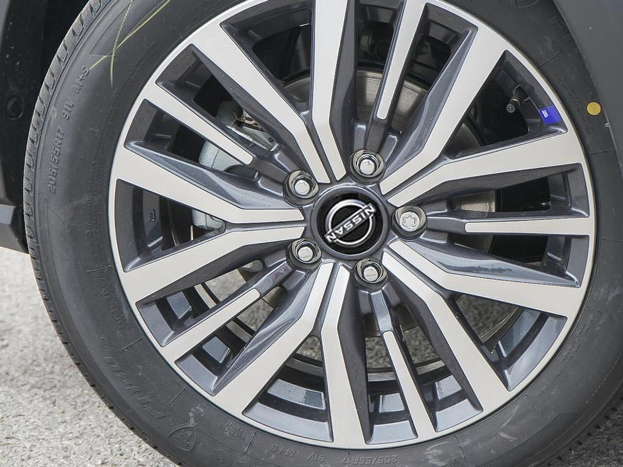 2025 Nissan Kicks Play SV 4dr Front-Wheel Drive Photo