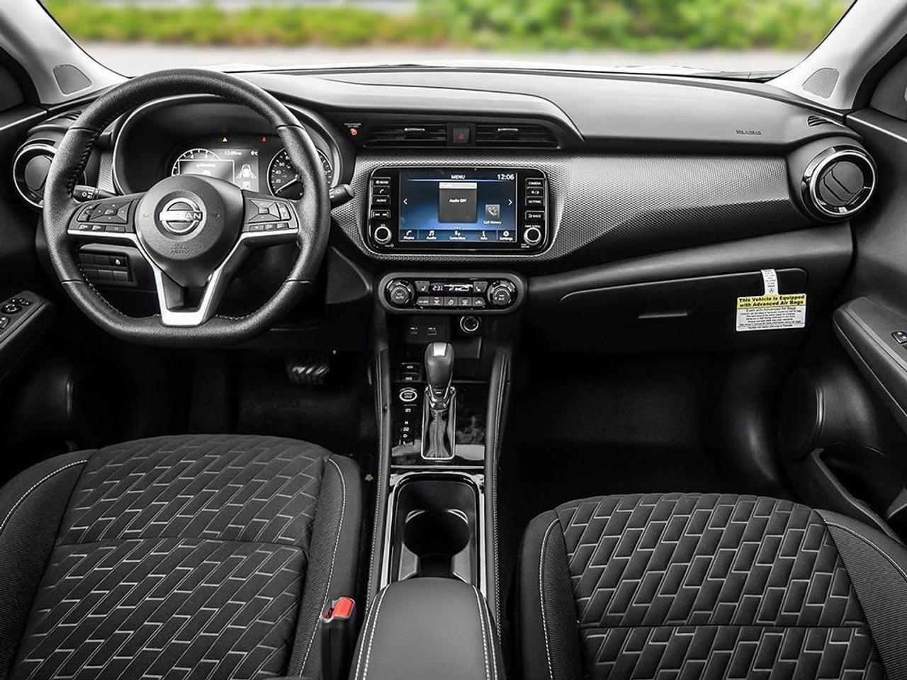 2025 Nissan Kicks Play SV 4dr Front-Wheel Drive Photo