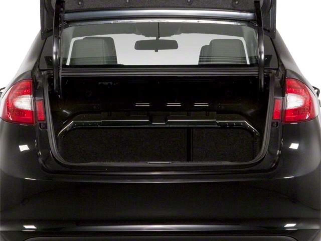 2013 Ford Fiesta SE 4dr Sedan Photo