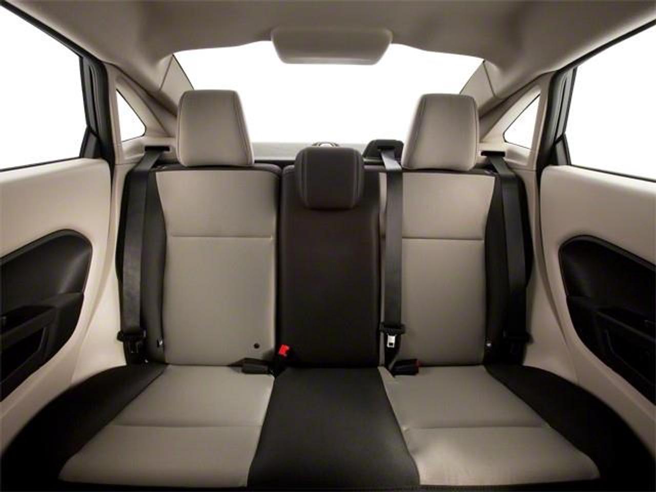 2013 Ford Fiesta SE 4dr Sedan Photo