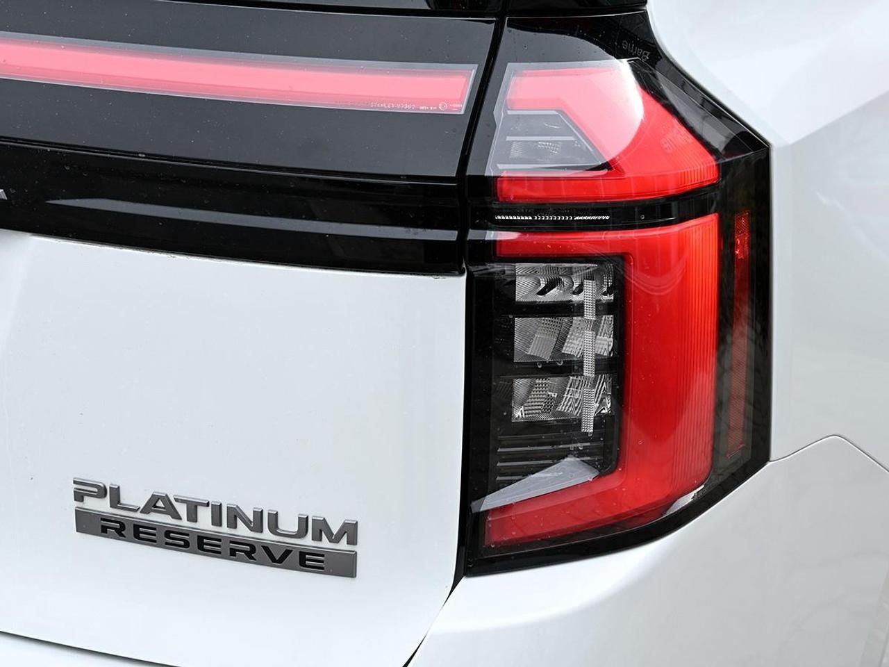 2026 Nissan Armada Platinum Reserve 4dr 4x4 Photo