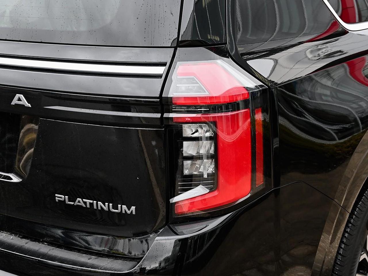 2026 Nissan Armada Platinum 4dr 4x4 Photo