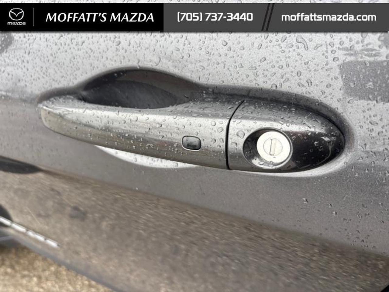 2020 Jeep Cherokee Trailhawk Photo