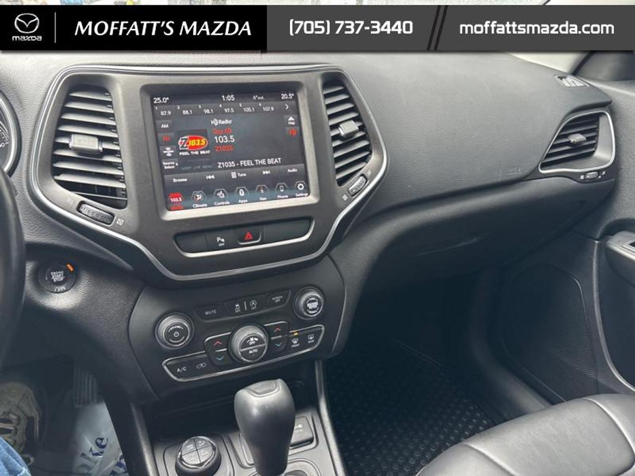 2020 Jeep Cherokee Trailhawk Photo