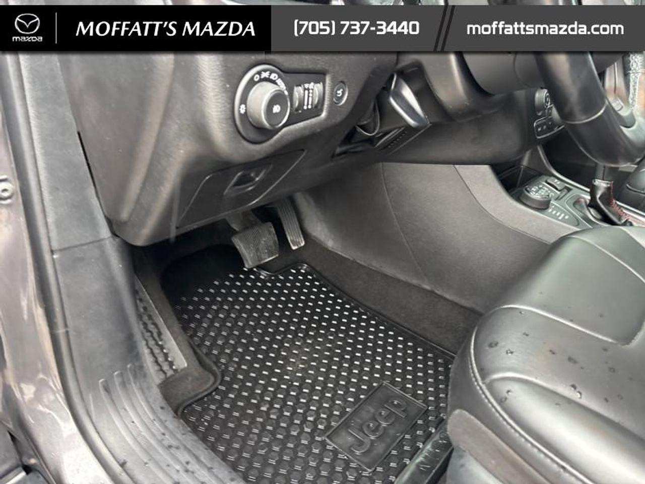 2020 Jeep Cherokee Trailhawk Photo