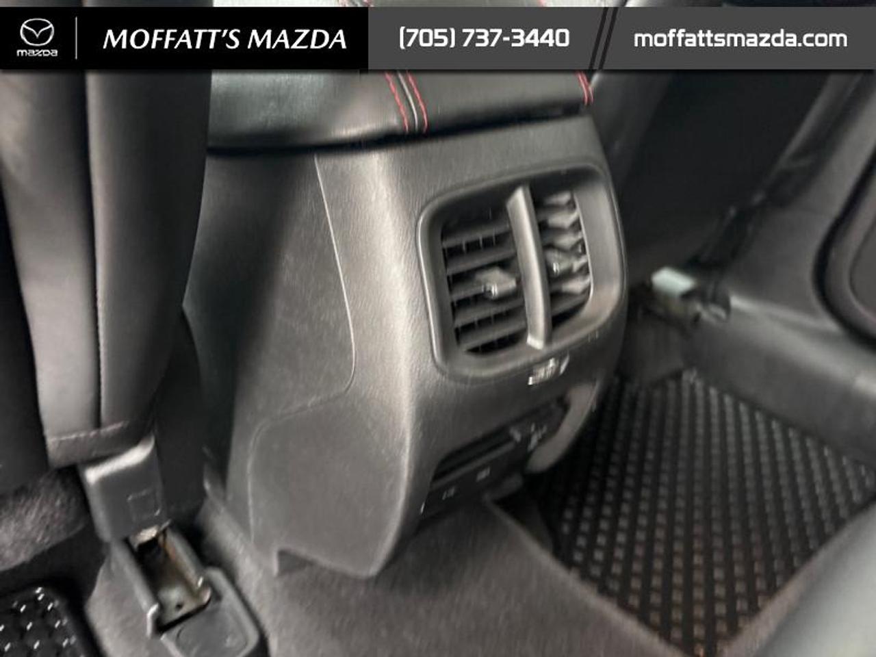 2020 Jeep Cherokee Trailhawk Photo