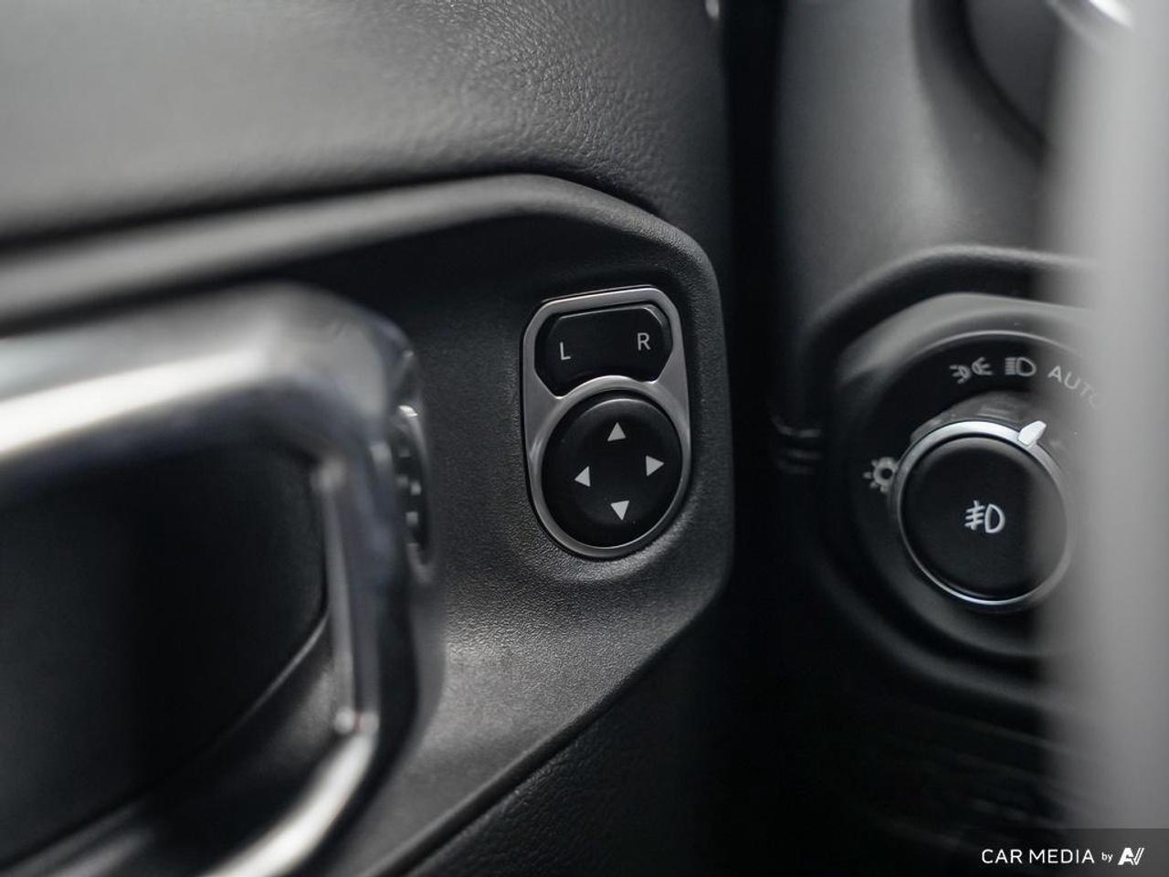 2025 Jeep Wrangler SAHARA 4DR 4X4 Photo