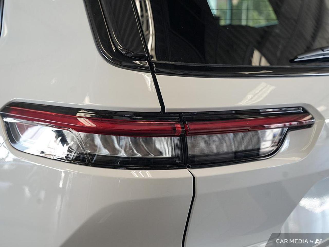 2025 Jeep Grand Cherokee L Summit 4dr 4x4 Photo