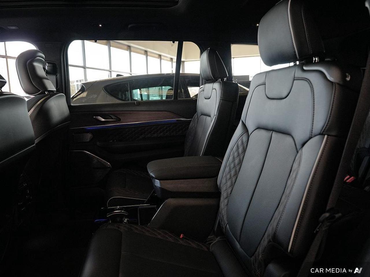 2025 Jeep Grand Cherokee L Summit 4dr 4x4 Photo