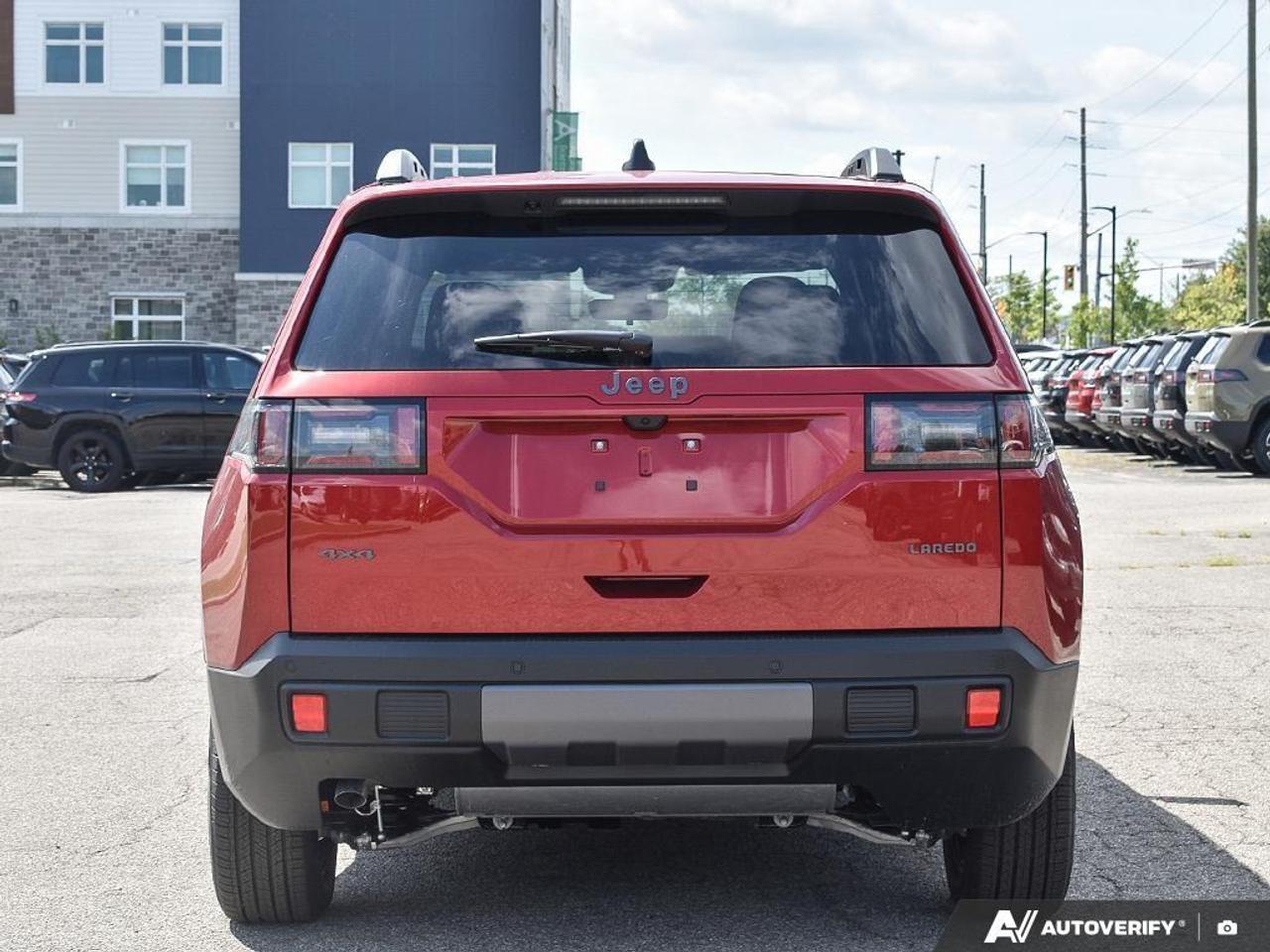 2026 Jeep Cherokee Laredo/Limited 4dr 4x4 Photo4