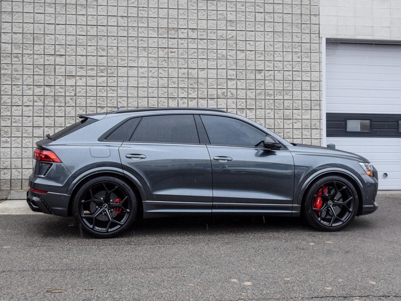 2025 Audi RS Q8 performance 4dr All-Wheel Drive quattro Sport Utility Photo