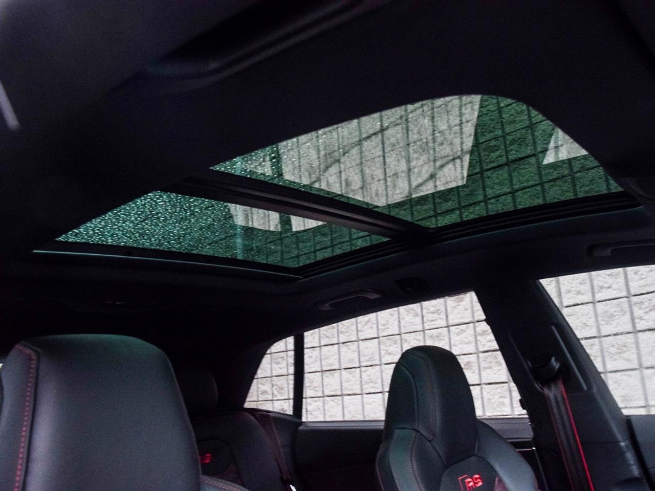 2025 Audi RS Q8 performance 4dr All-Wheel Drive quattro Sport Utility Photo