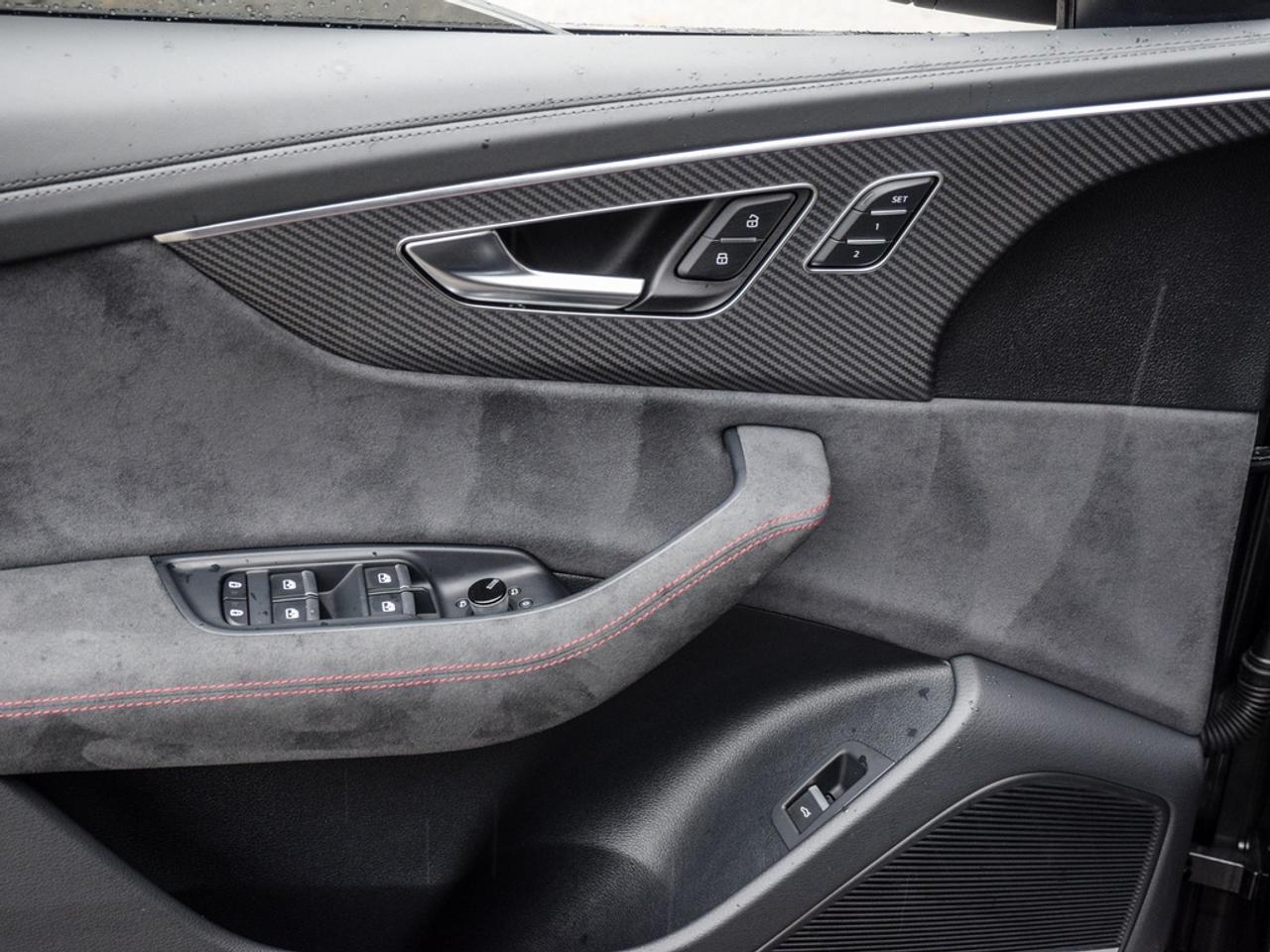 2025 Audi RS Q8 performance 4dr All-Wheel Drive quattro Sport Utility Photo