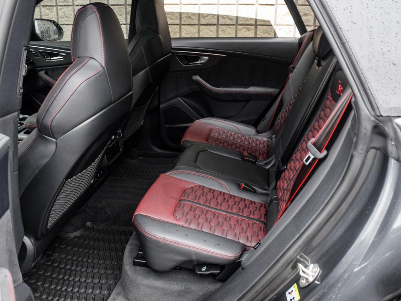2025 Audi RS Q8 performance 4dr All-Wheel Drive quattro Sport Utility Photo