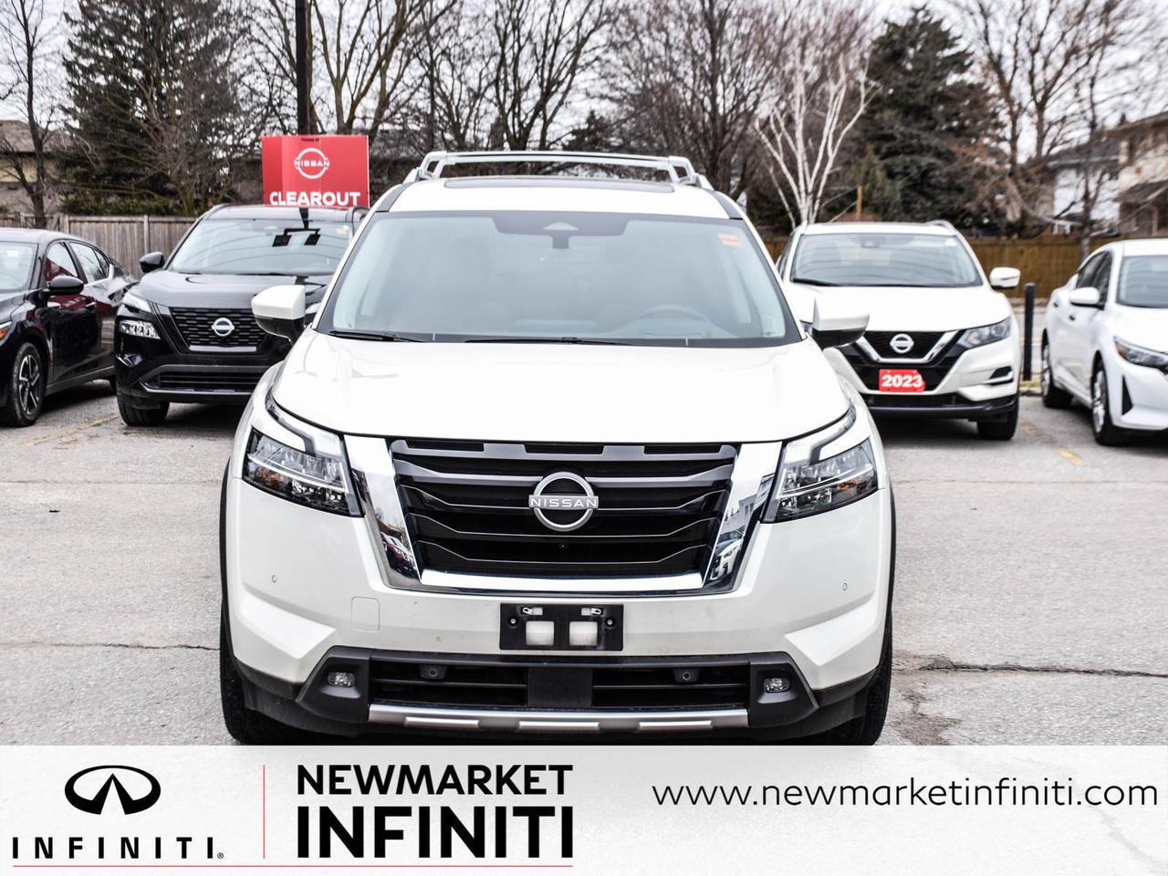 2023 Nissan Pathfinder CLEAN CARFAX/MINT CONDITION/TOP OF LINE/V6/AT Photo