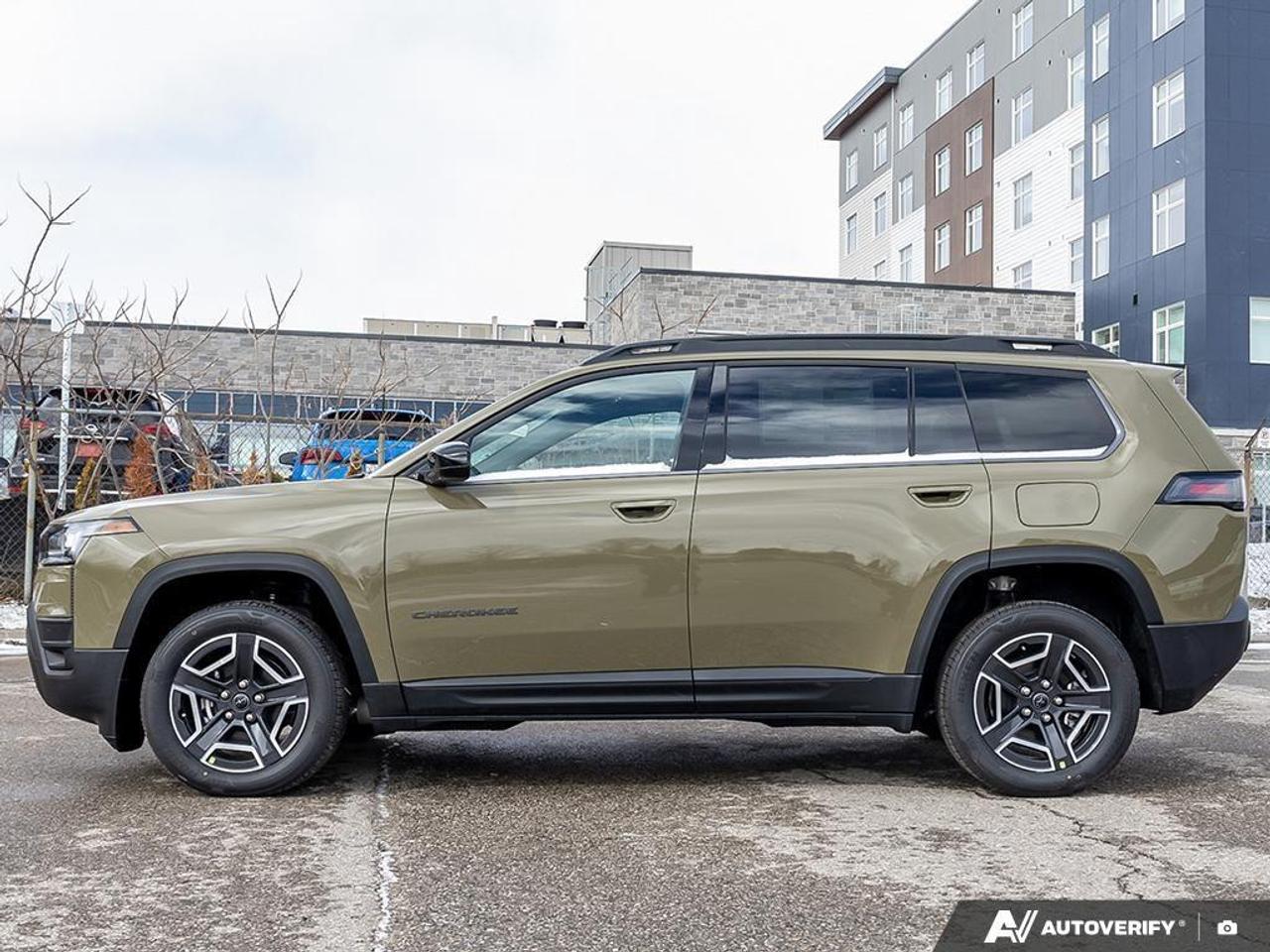 2026 Jeep Cherokee Laredo/Limited 4dr 4x4 Photo2