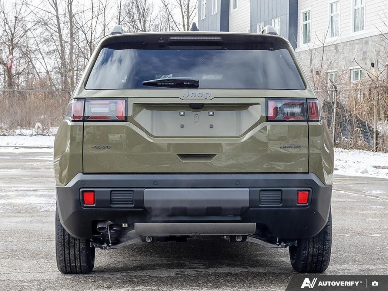 2026 Jeep Cherokee Laredo/Limited 4dr 4x4 Photo4