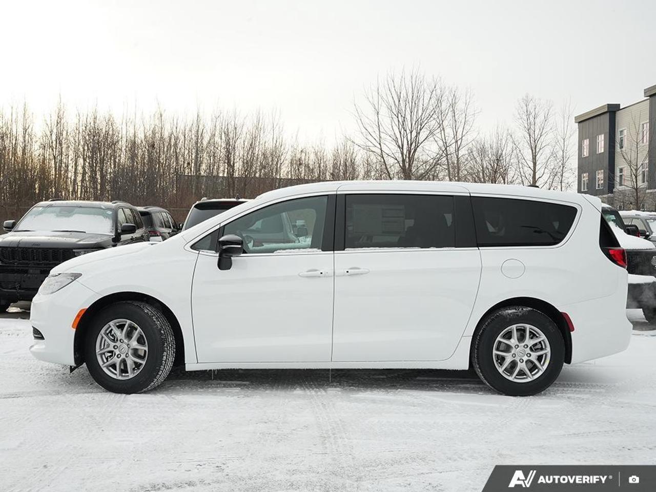 2026 Chrysler Grand Caravan SXT Front-Wheel Drive Passenger Van Photo2