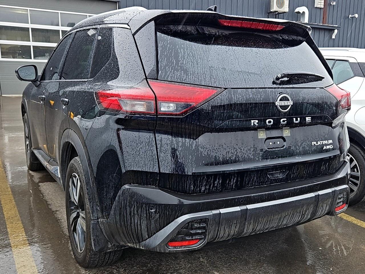 2023 Nissan Rogue AWD Platinum Photo