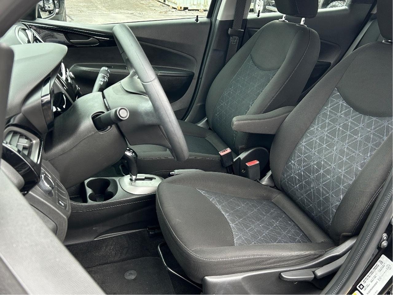 2022 Chevrolet Spark 1LT 30K KMS CALL PICTON 613-476-2188 Photo