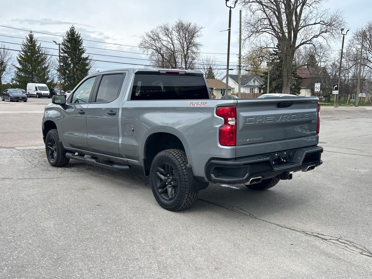 2023 Chevrolet Silverado 1500 TRAILBOSS/BACK UP CAM/4X4 CALL PICTON 613-476-2188 Photo
